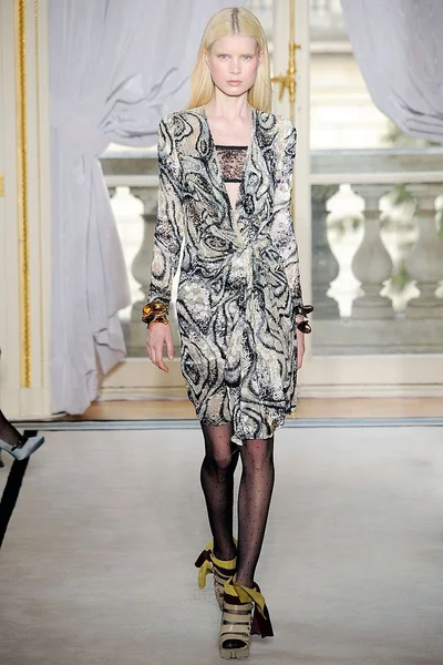 Look 33
